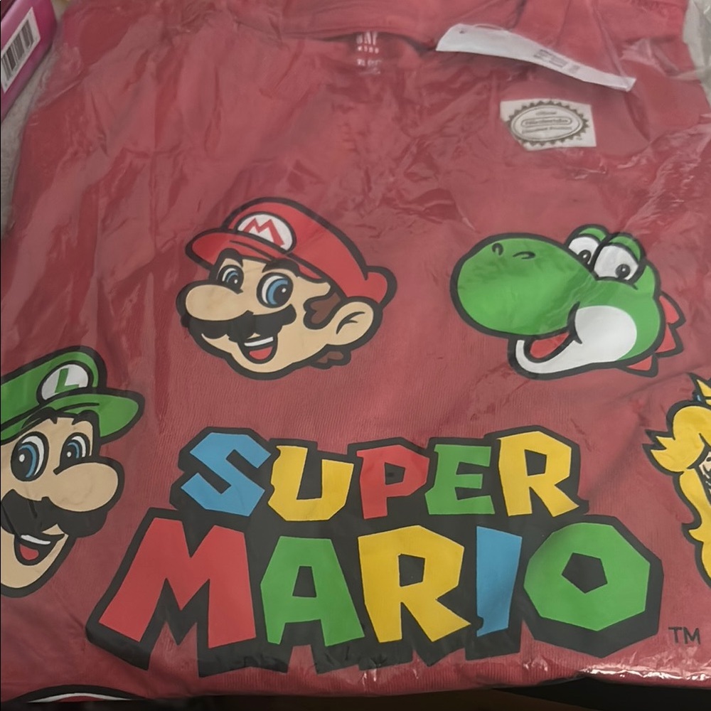 Super Mario Graphic T-Shirt gap x Nintendo size 12 XL new with tags